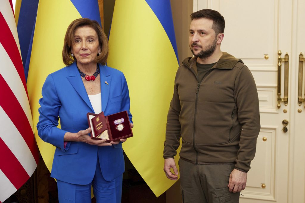 Pelosi makes surprise visit to Kiev