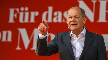 German chancellor’s party loses key vote