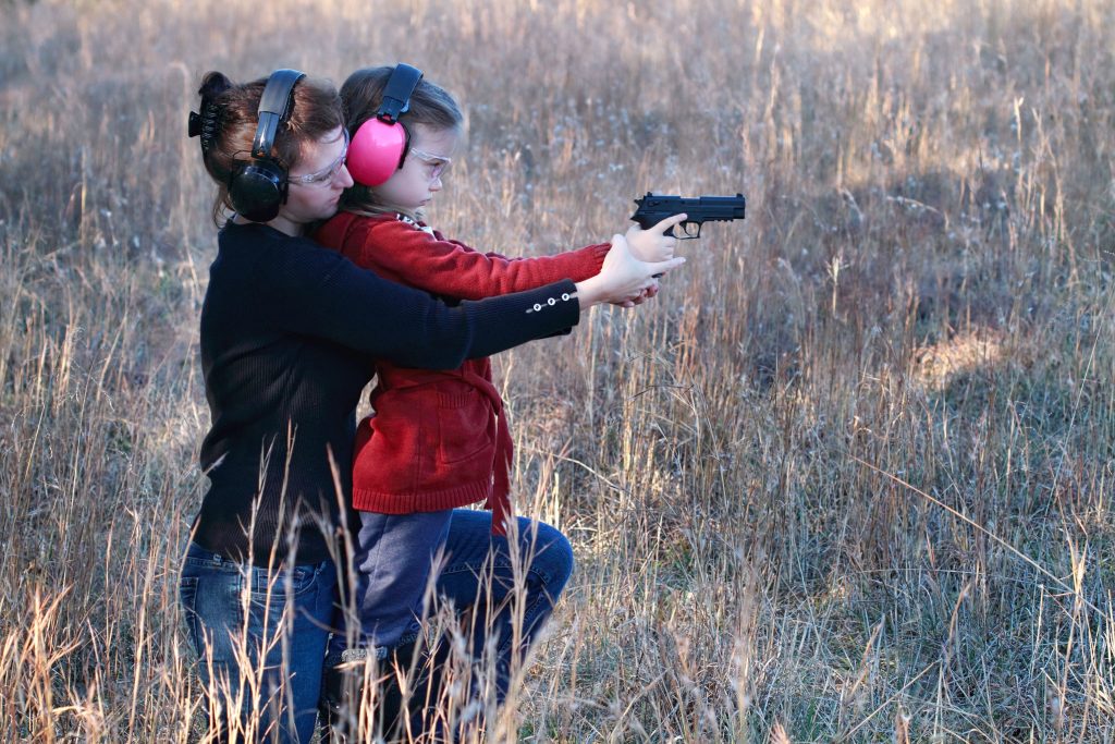 Dutch protesters warn Americans: ‘Protect 2nd Amendment’