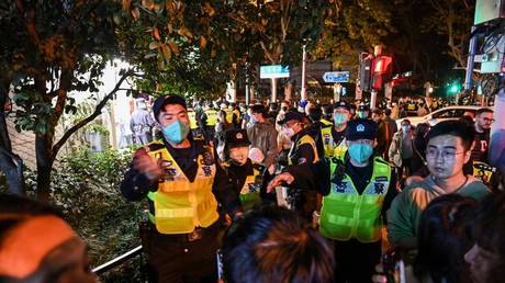 Chinese anti-lockdown protesters earn the praise that Western ones never got