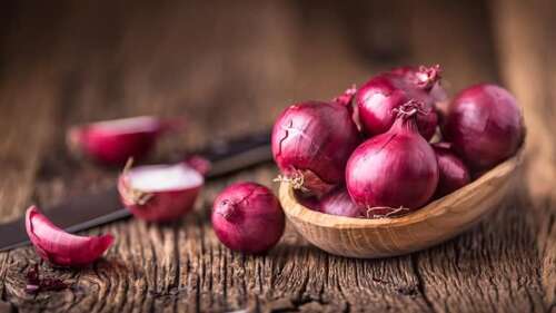 Why You Should Always Use Organic Red Onions