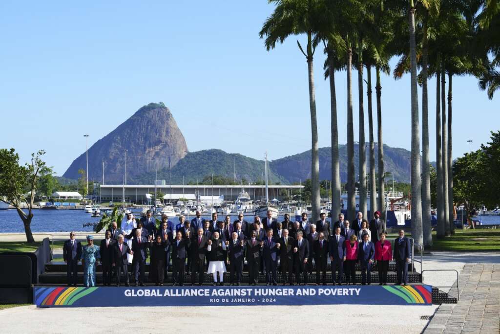 G20 retake ‘family photo’ to include missing Biden