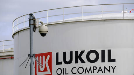 EU seeks to criminalize sanctions evasion