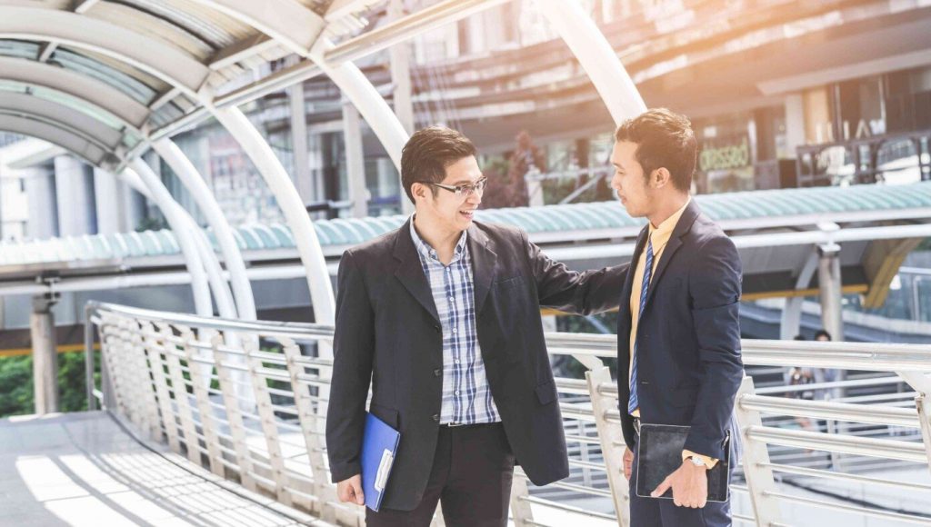 SATIRE – I.T. Guy Miraculously Fixes 10 Employees’ Laptops But Only 1 Returns To Say Thank You