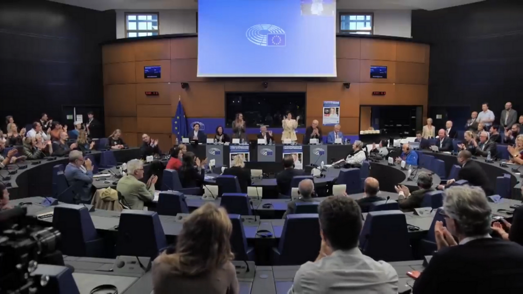 The House of Cards is Tumbling Down: They Tried to Break Us, and They Failed – Christine Anderson