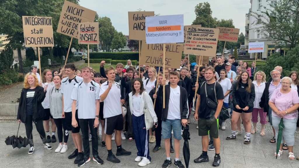 Germany: Nazi High School Students Protest Their Gym Being Turned Into Invader Accommodations