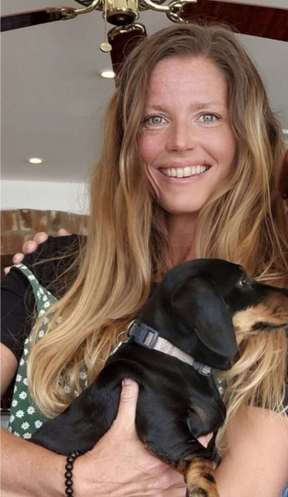 My wonderful, beautiful, daughter Kerry passed away today in hospital on the Isle of Wight this afternoon after a stoic battle against a long illness