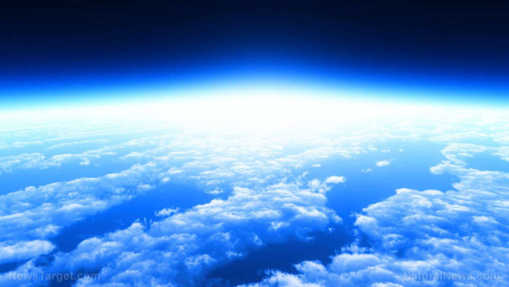 Massive Saharan dust plume the size of the U.S. barrels toward Florida, triggers health warnings