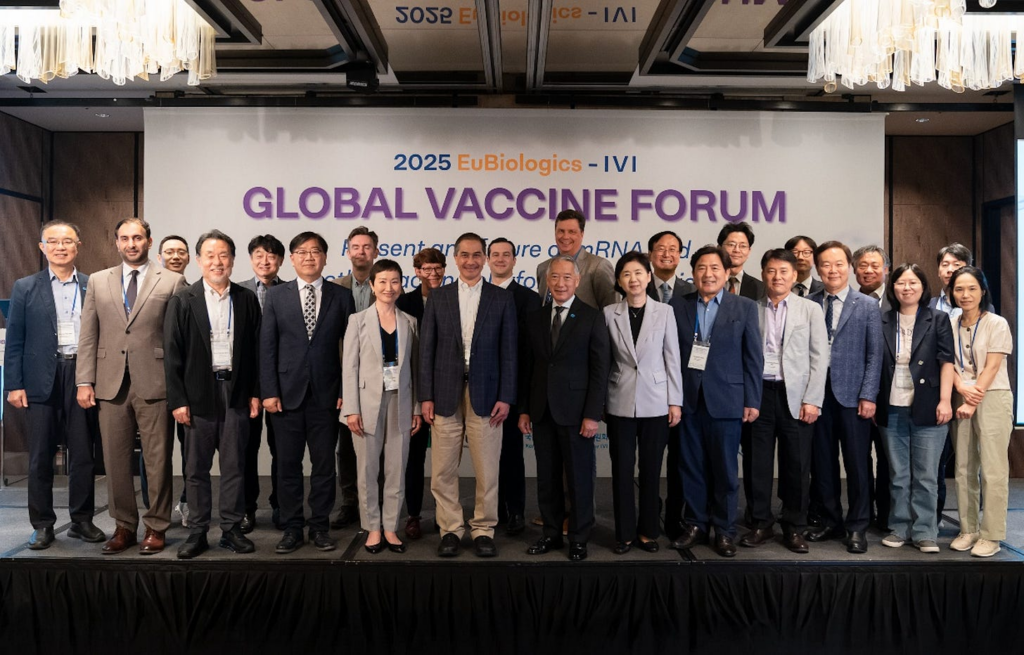 mRNA MANIA: Bio-Pharmaceutical Complex Convenes to Advance Global Genetic Manipulation Agenda