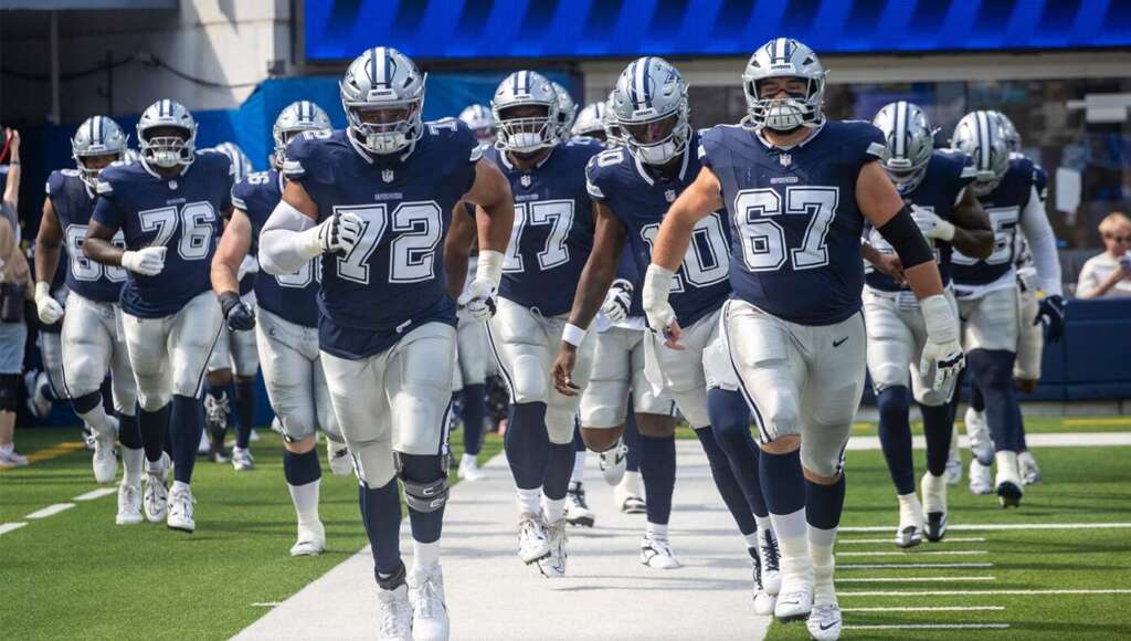 Dallas Cowboys Ask If Fans Can Throw Those Green Things At Them Like People Do At WNBA Games (Satire)