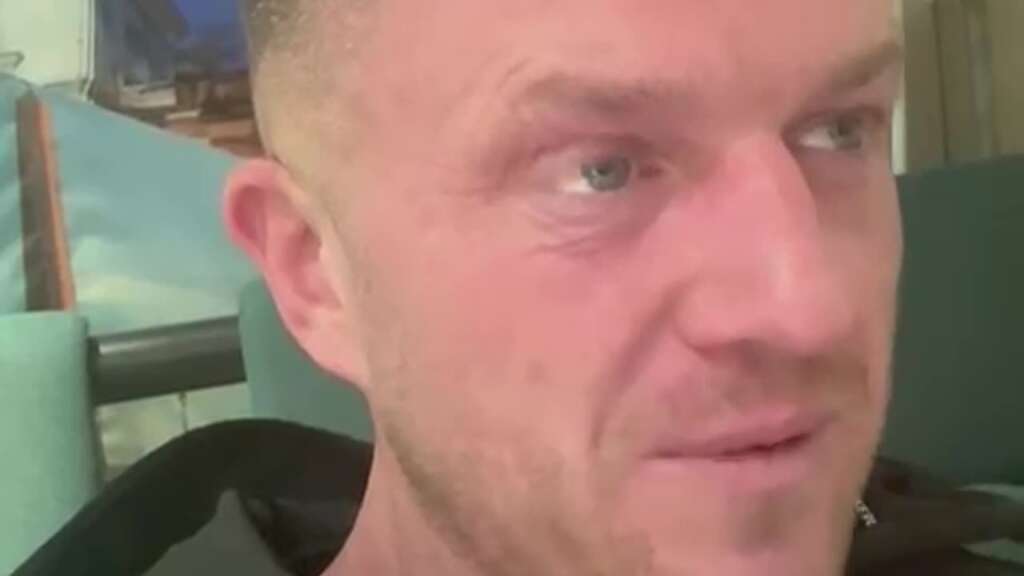 Tommy Robinson DETAINED in Bogotá, Colombia Airport! #tommyrobinson #freespeech