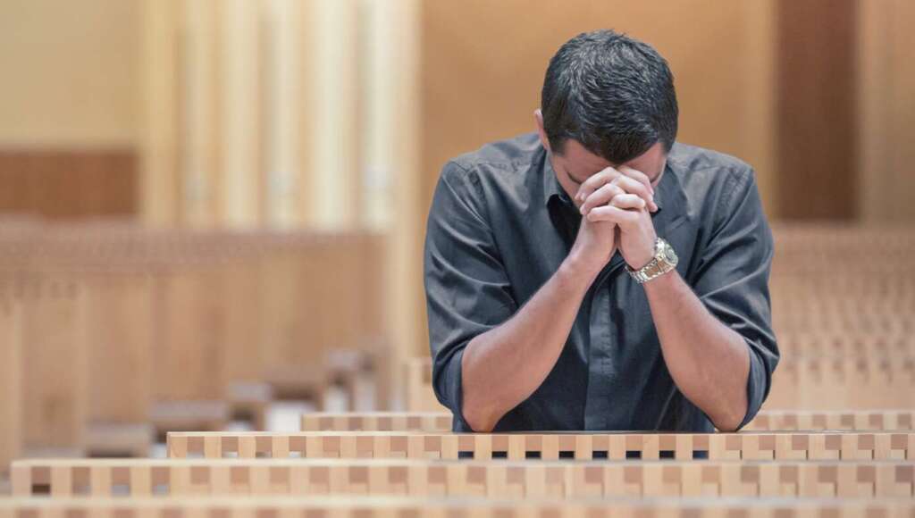 Baptist Pastor Resigns In Shame After Old Tweets Containing ‘Darn’ Resurface (Satire)