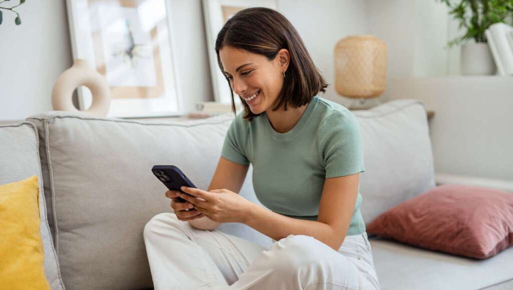 Wife Decides To Ask Question To 10,000 Random Strangers On Facebook Rather Than Googling It (Satire)