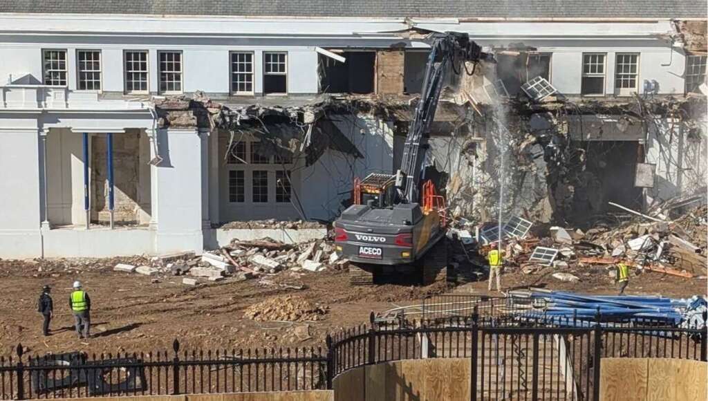 White House Construction Crew Finds 1,357 More Cocaine Stashes (Satire)