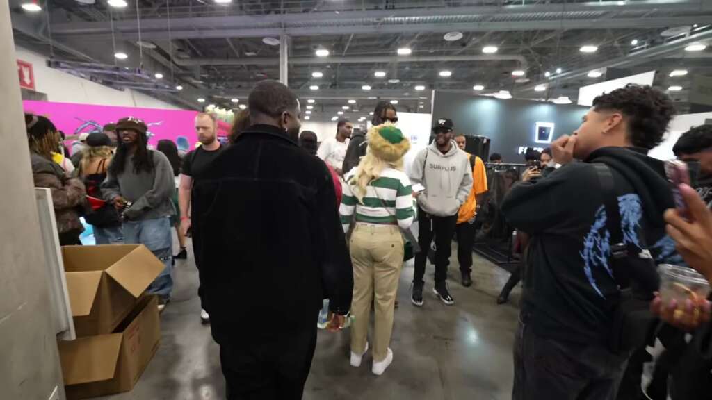 MILF date at ComplexCon with DJ Akademiks