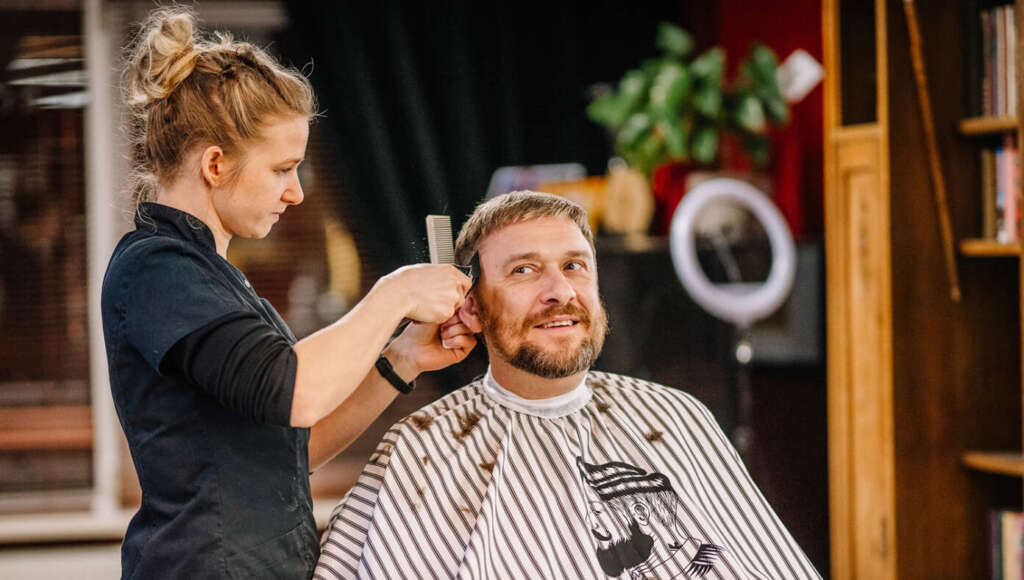 Tragic: Man Runs Out Of Conversation Topics 45 Seconds Into Haircut (Satire)