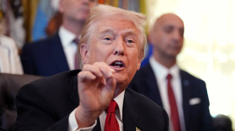 Trump warns of ‘catastrophe’ if tariffs scrapped