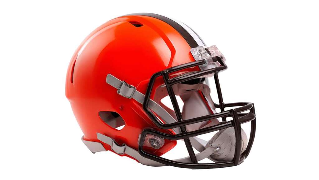Embarrassed Cleveland Browns Suddenly Realize They Forgot To Put A Logo On Their Helmets This Whole Time (Satire)