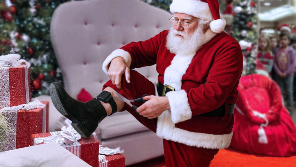 Mall Santa Prepares For Seasonal Gig By Cutting Off Ankle Monitor (Satire)