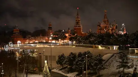 Trump teases new talks with Putin