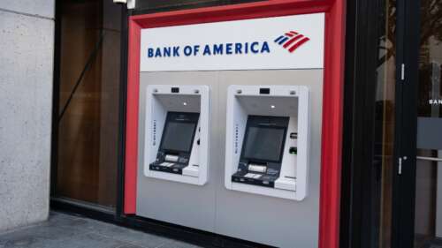 Watchdog: Nine US Banks Engaged in Political Debanking