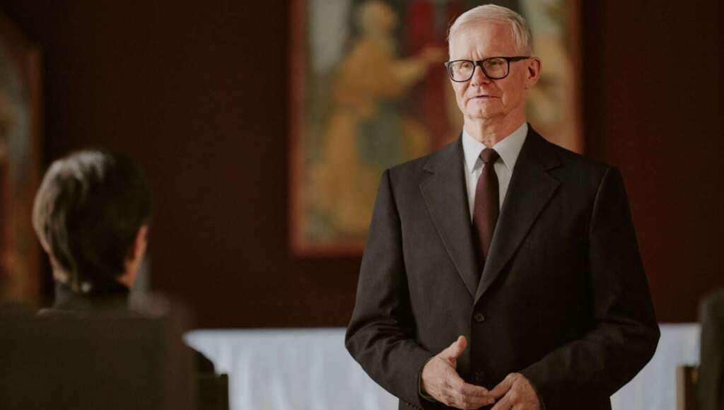 Family Leaving Church After Finding Out Pastor Pronounces ‘Wash’ Like ‘Worsh’ (Satire)