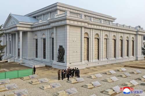 Kim inspects memorial to heroes who died in Kursk liberation (PHOTOS)